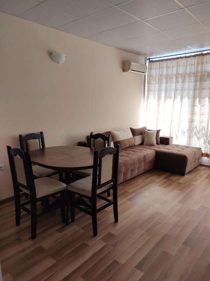 Dunav-Lazur Apt.5 Равда Экстерьер фото